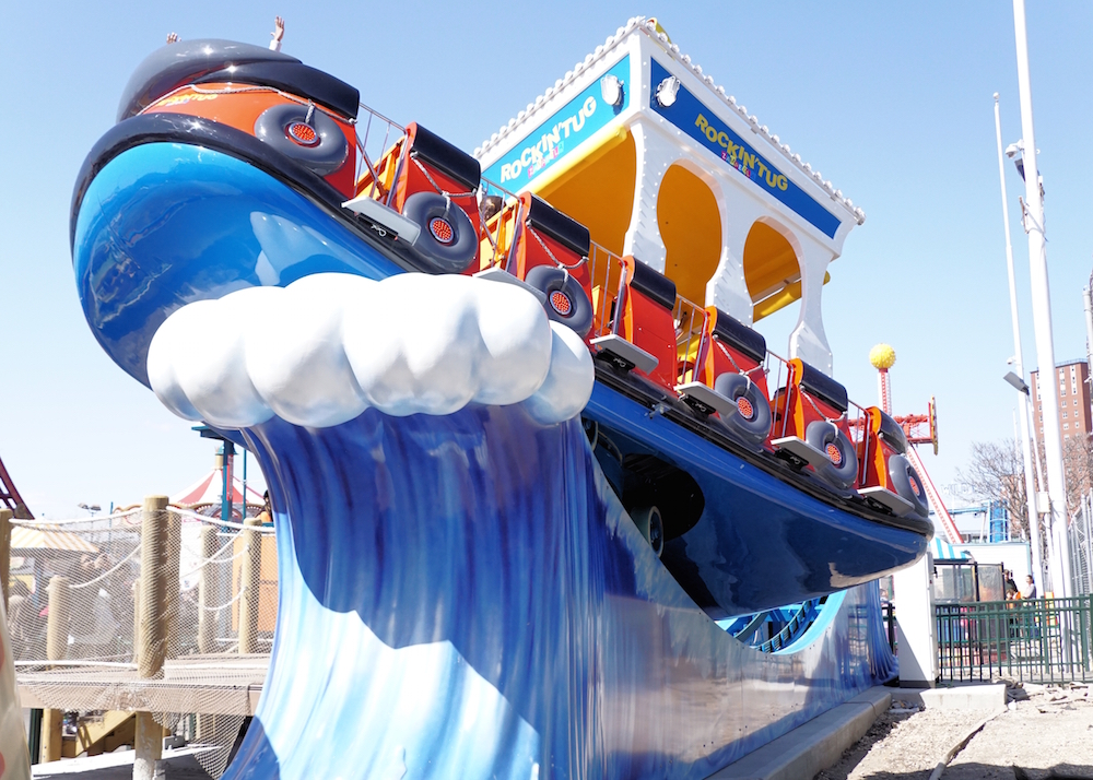 Luna-Park-Coney-Island-Brooklyn-Barge